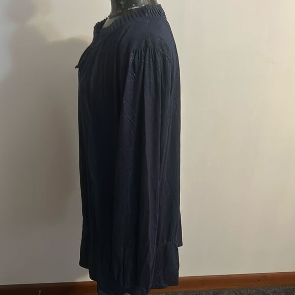 Jones New York Signature Woman Navy Blue Shimmering tunic, size 3X - Picture 2 of 5